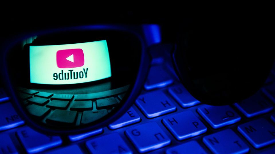 YouTube ������������ ������� 2000 �������, ����������������, ��������� � RT