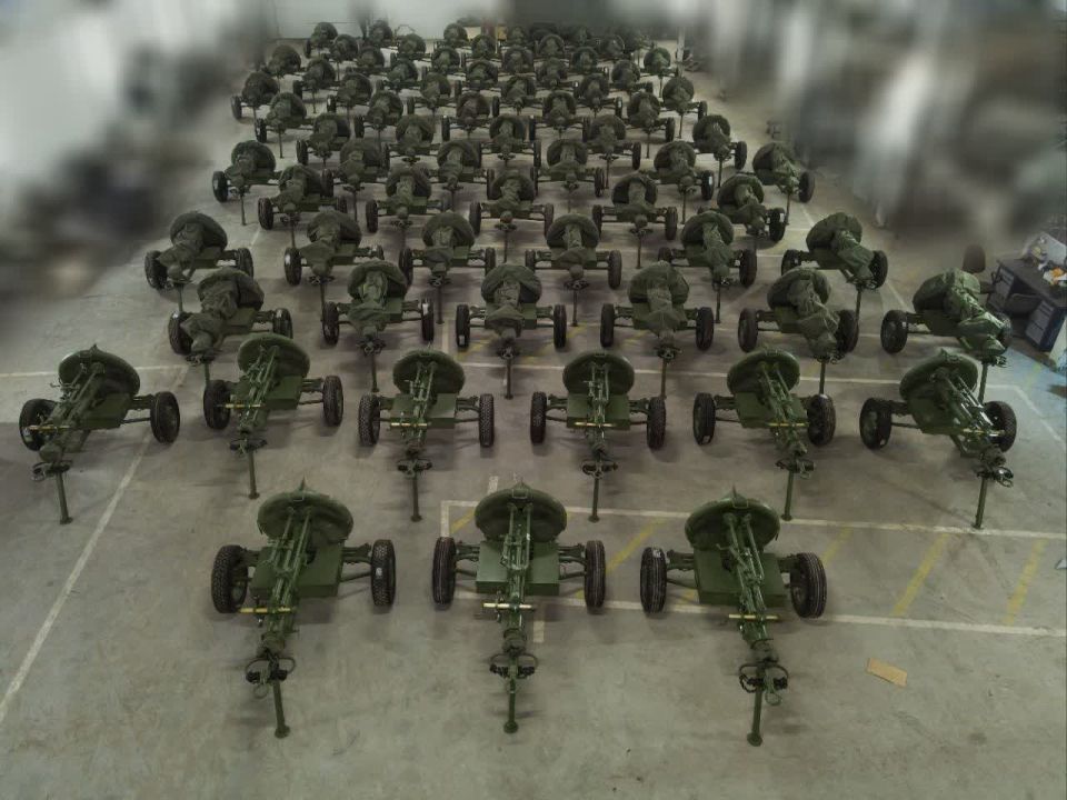 Сообщают, что генеральный директор украинской компании «Украинская бронетехника» Владислав Бельбас заявил, что в 2024 г. компания удвоила производство миномётов, поставив ВСУ и силовым структурам Украины 1000 единиц