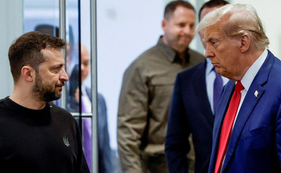 The Atlantic: Трамп водит украинцев за нос