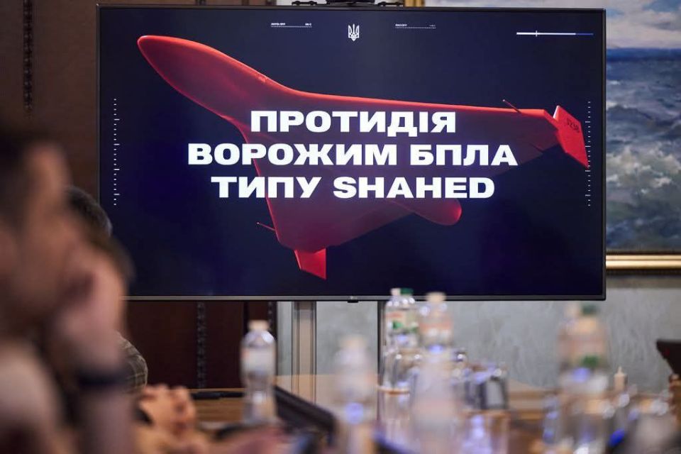 ������� �������� �������� ����� �� 3 ���������