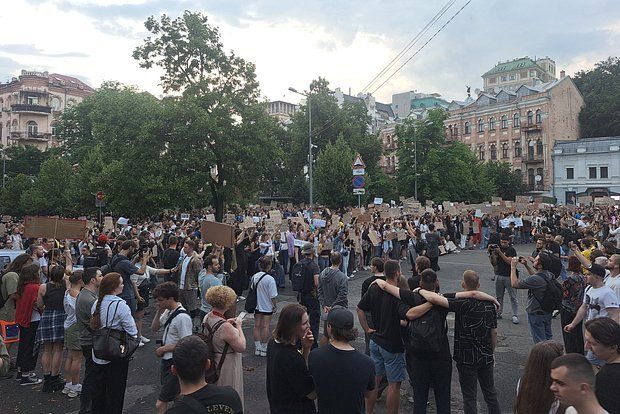 Депутат Рады Дубинский сравнил протесты на Украине с Грузией