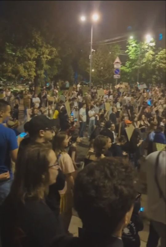 На Украине прошли митинги против лишения независимости НАБУ и САП