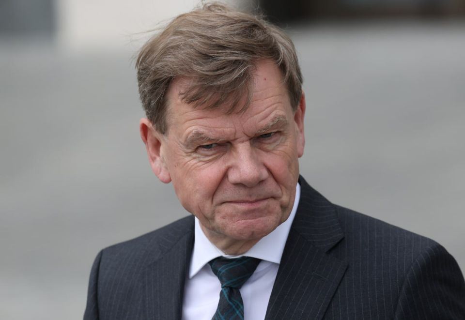 ������� ������� ����������� ��������� ������� �� ���������� ������, �� �������� �� ����� ����������, ����� ������� ���������� ����� ������������� �����