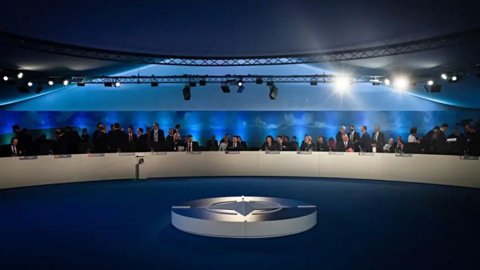 Украина - обманка. Артамонов назвал главный фронт для России. В НАТО всё продумали