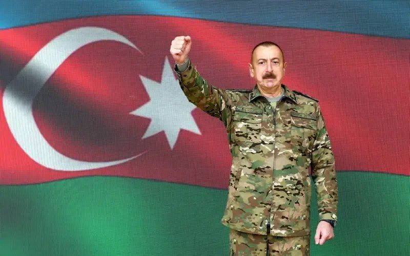 Зачем Азербайджан открыто встал на сторону Украины против России