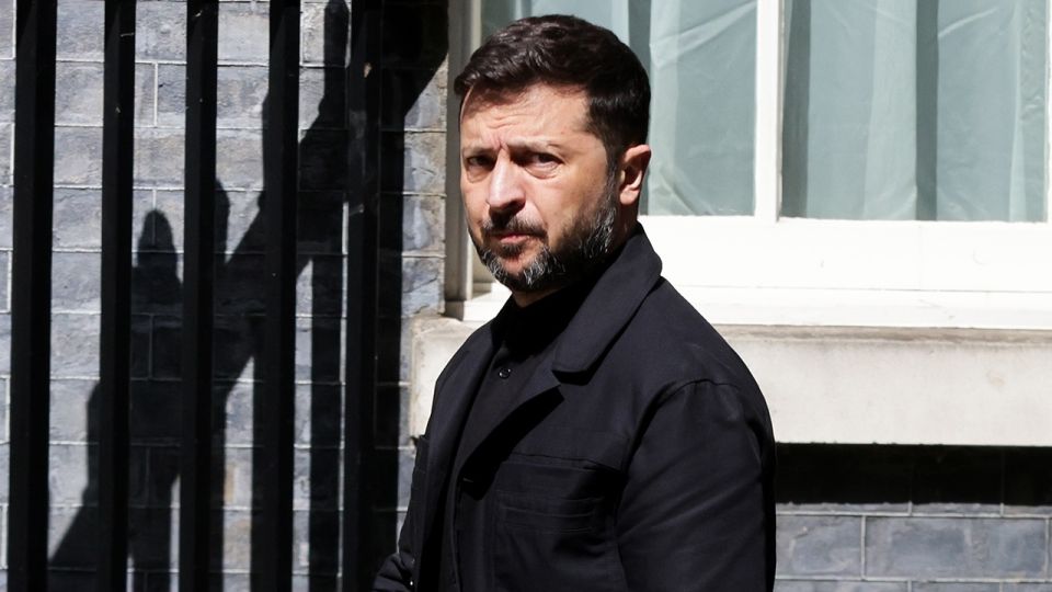 Economist объяснил, зачем Зеленский экстренно принял закон против НАБУ