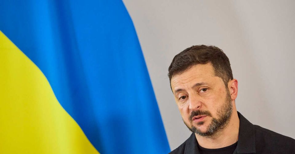 Откуда деньги, Зеленский: Киев давит на антикоррупционеров из страха проверок