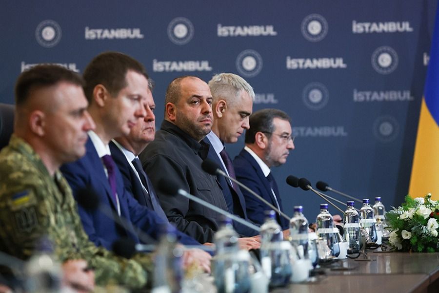 ���� � �� ��������� ��������� � �������� ��������� ������������� ��������������