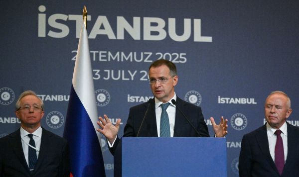 Песков: для встречи Путина и Зеленского нужна предметная работа