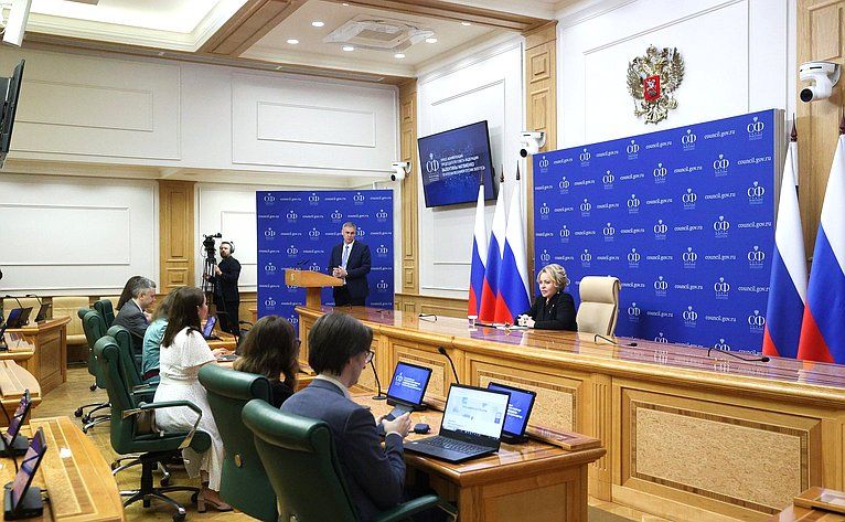 В. Матвиенко: Треть из одобренных в весеннюю сессию законов имеют высокое социальное значение, остальные касаются важных сфер регулирования