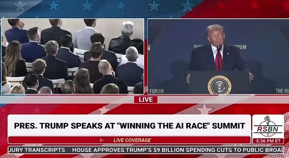 Евросоюз будет оплачивать всю военную технику, поставляемую США, и отправлять большую часть Украине, заявил Трамп