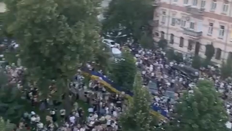 Василец рассказал, кто митингует на Украине и почему ТЦКшники их не трогают