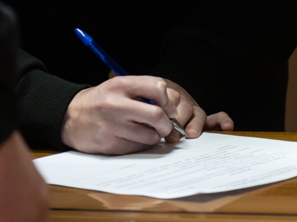 В соцсетях распространилось поддельное фото меморандума РФ о прекращении огня