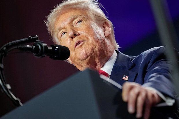 Трамп: Страны Европы должны были оплатить оружие Украине еще три года назад