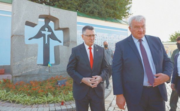 ������� ������� ���������� � �������� �� �������� ���