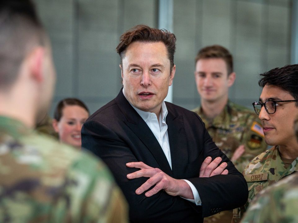 Starlink перестал работать в зоне СВО и в мире: почему ВСУ так важен спутниковый интернет от Маска