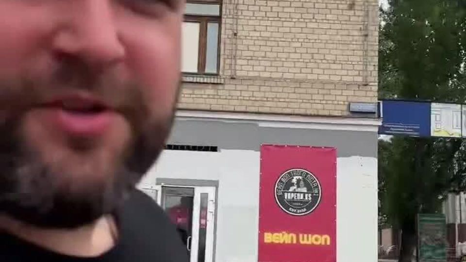 Боевики ВСУ переодеваются в гражданскую одежду, маскируясь под мирных жителей