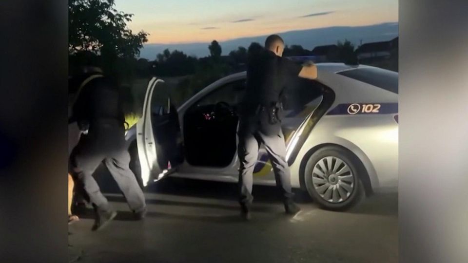 Появились новые кадры принудительной мобилизации на Украине