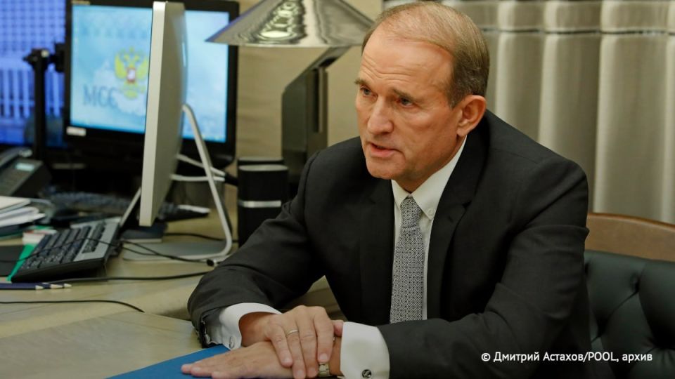 Действия Зеленского по формированию правительства подпадают под "уголовку", заявил в интервью ТАСС Медведчук