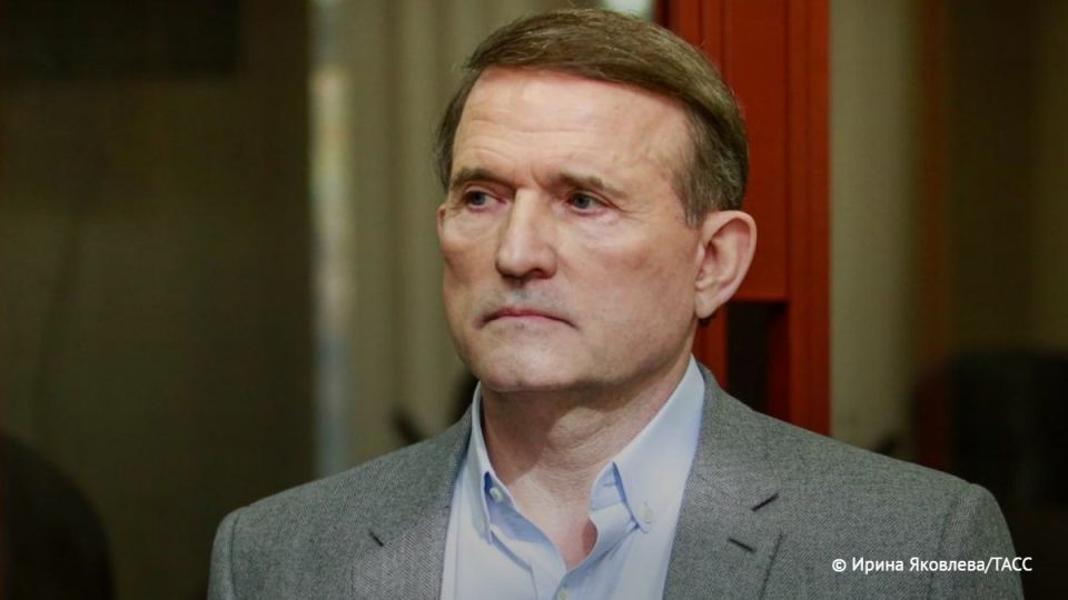 Запад не будет менять Зеленского, иначе он "всех сдаст", заявил в интервью ТАСС Виктор Медведчук