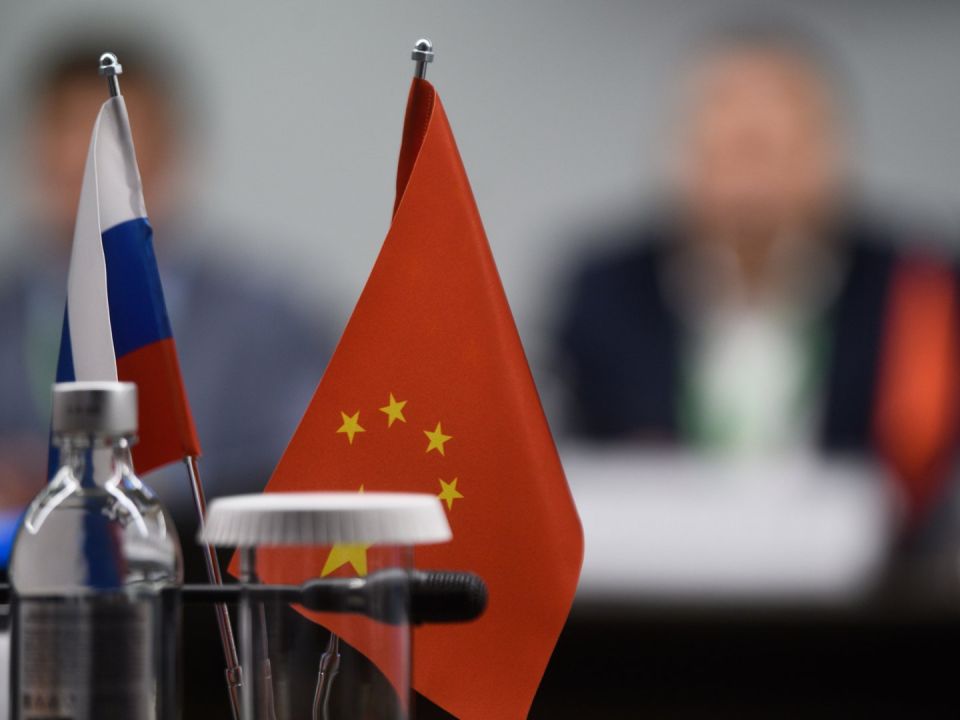 Spiegel: в ЕС боятся, что к 2027 году Россия и КНР станут слишком сильны