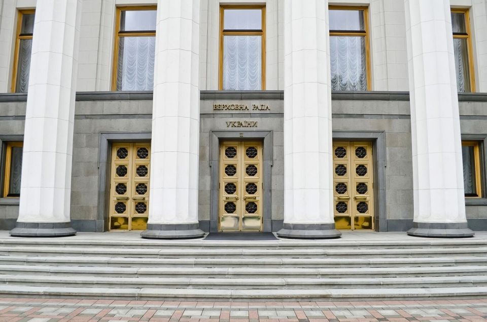 Рада рассмотрит законопроект о НАБУ и САП 31 июля