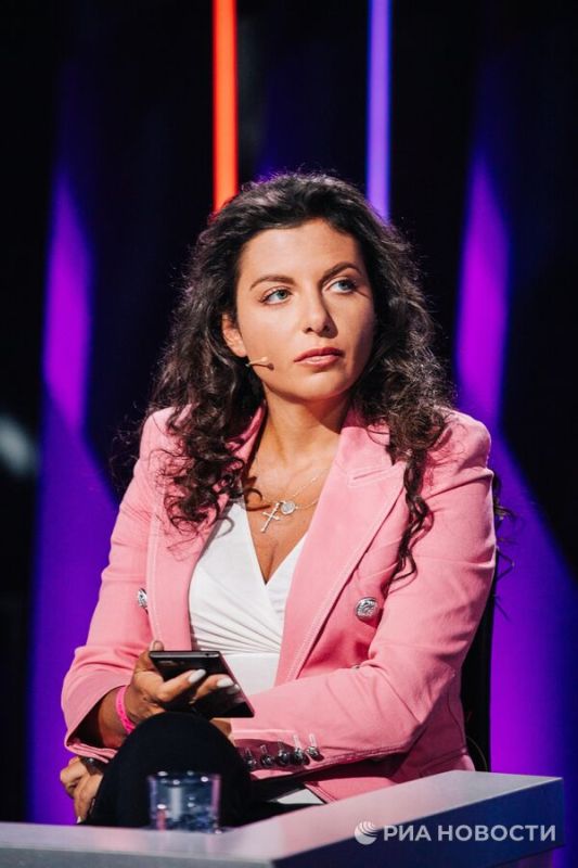 Украина и Запад пытаются устроить в России бунт, заявила Симоньян