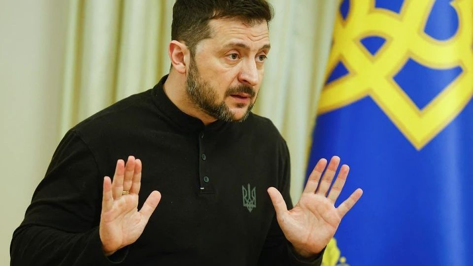 В протестах на Украине нашли американский след: в Киеве рассказали, как Зеленского приказали рвать на части