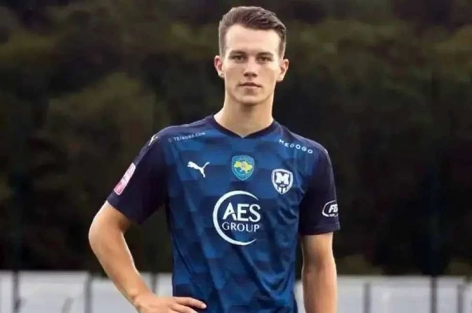 Лучший проход Сидорова. Украинский футболист сбежал от диктатуры Зеленского