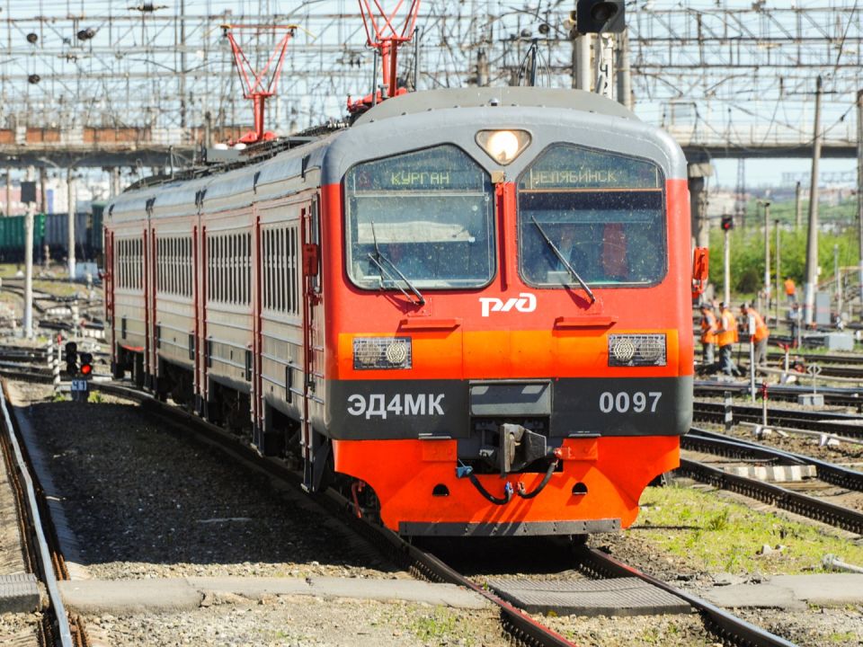 Задерживается около десятка поездов: что известно об атаке ВСУ по ж/д станции в Ростовской области