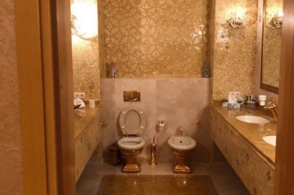 ������� ��������� ���� �������� ������� ������� ������� � �������� ��������� ����������