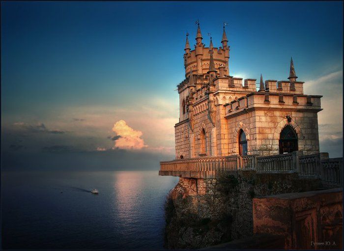 Украинцев предложили приучать к армии с детсада, а ЕК предупредила Киев о полной остановке финансовой помощи: информационный хит-парад