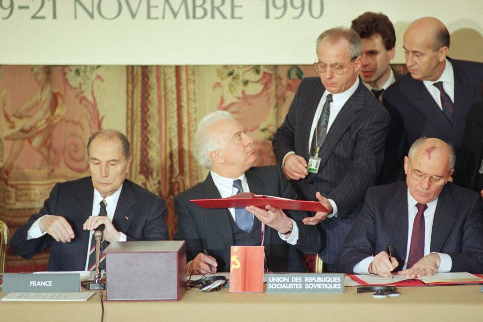 Мертворожденный ДОВСЕ окончательно потерял весь смысл своего бесполезного существования