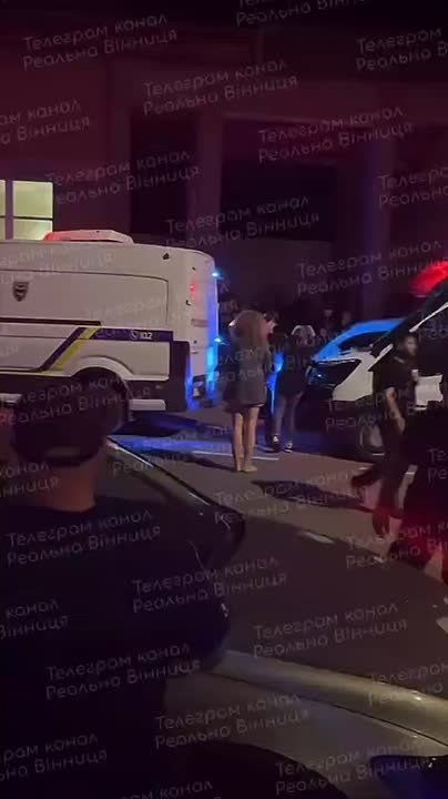 Полицаи Зеленского продолжают крутить людей