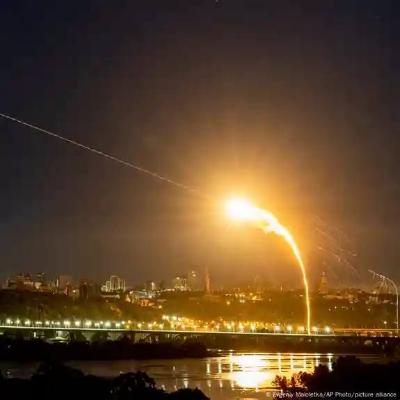 Главная угроза для украинских граждан — это не Россия, а украинские ПВО