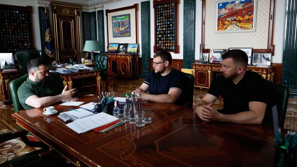 Показательная встреча или имитация борьбы с коррупцией. Главное на утро 3 августа