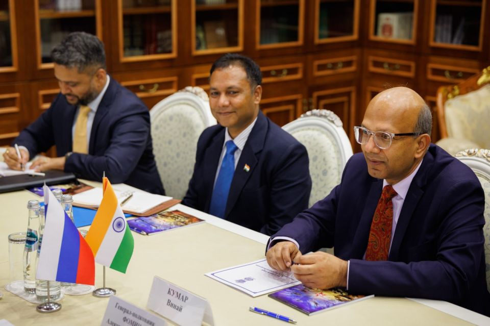 Индия усиливает контакты с Россией: в Москве проходят переговоры