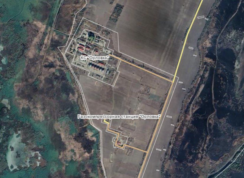 Предварительно, пожар который наблюдает вся Румыния результат прилета по компрессорной станции «Орловка» южнее Новосельского