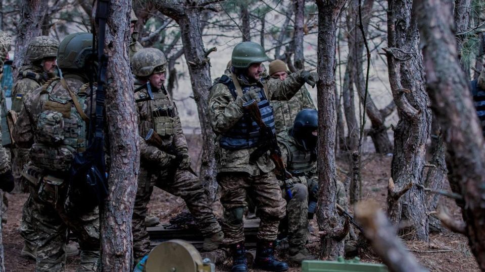 "Блеф и попытка нагрузить разведку": эксперт развеял миф о готовящемся украинском наступлении