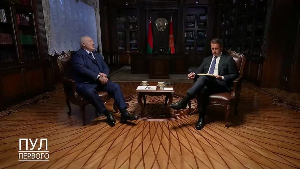 "Русским в спину я стрелять не позволю": основные заявления Батьки в интервью Time