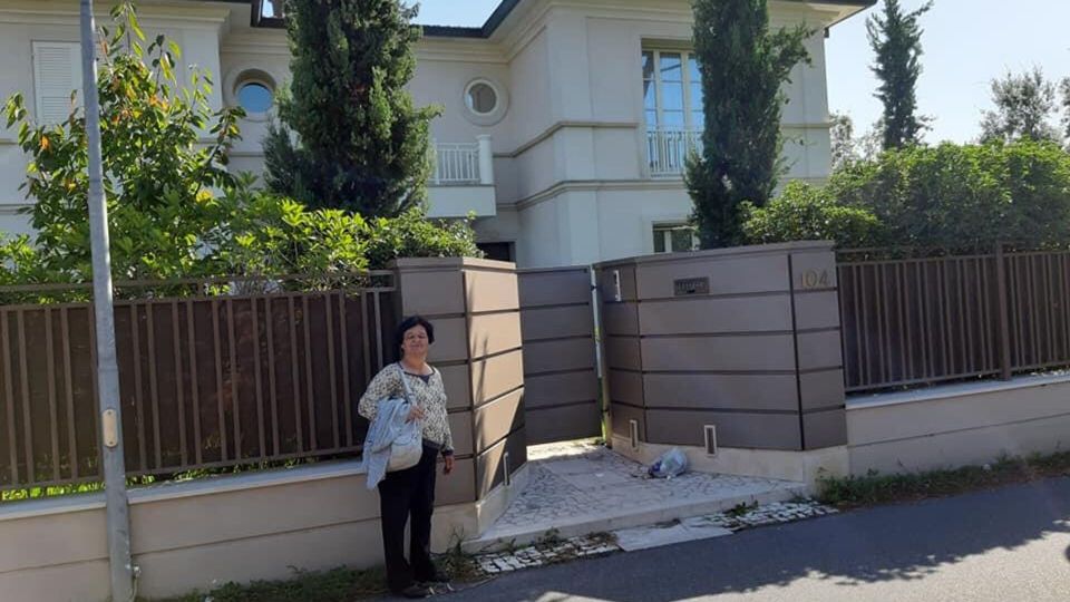 Больше не продается: новый поворот в истории с итальянской виллой Зеленского