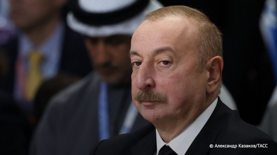 Президент Азербайджана Алиев распорядился направить $2 млн на гуманитарную помощь Украине