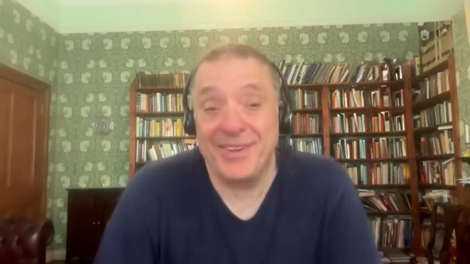 "Не слушай русских, слушай меня". Зеленский саботирует переговоры на Аляске