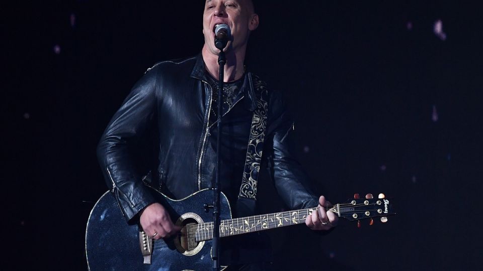 Певца Дениса Майданова объявили в розыск на Украине