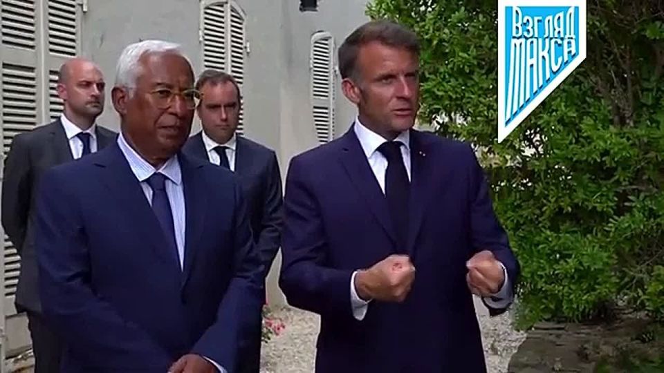 Президент Франции Эммануэль Макрон перед СМИ после беседы европейцев и Зеленского с Трампом