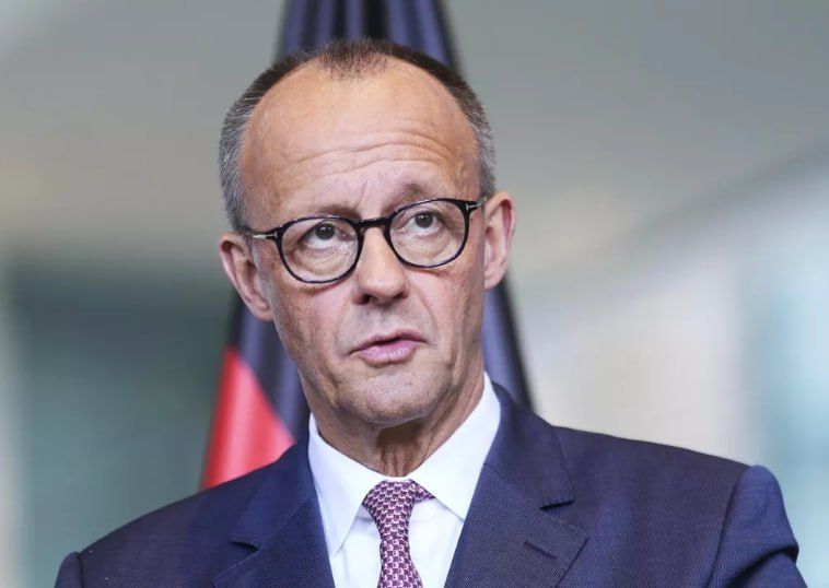 Киев готов обсуждать территориальные вопросы, но линия соприкосновения должна стать отправной точкой, заявил Мерц