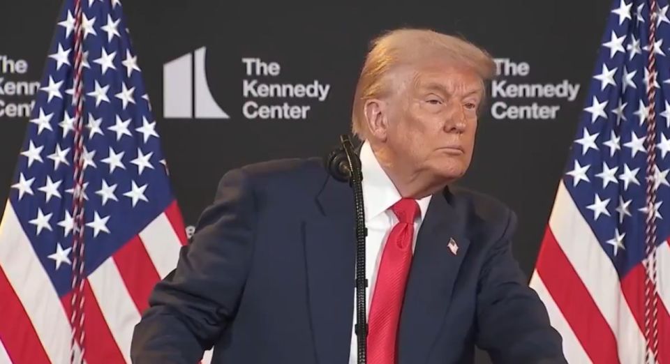 "Будут очень серьезные последствия": Трамп пригрозил России ответными мерами, если в пятницу не будут достигнуты договоренности по Украине