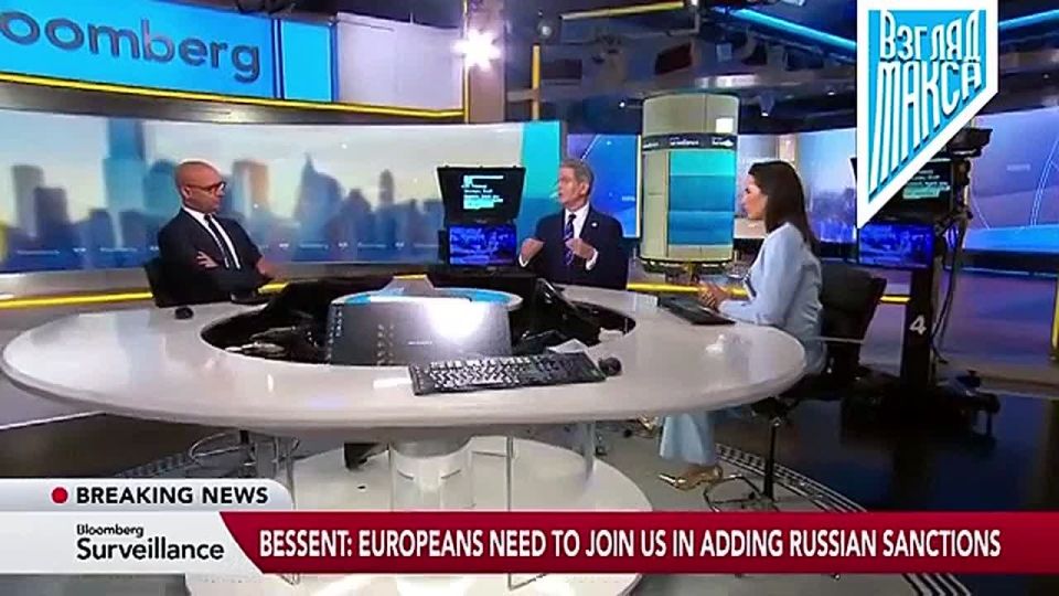 Союзники Украины, по данным источников в структурах ЕС, о которых сообщает Sky News, рассматривают возможность постепенного ослабления санкций против России в случае достижения договорённости о полном прекращении огня