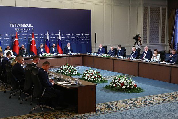 МИД России: Киев не дал ответа по созданию рабочих групп после Стамбула