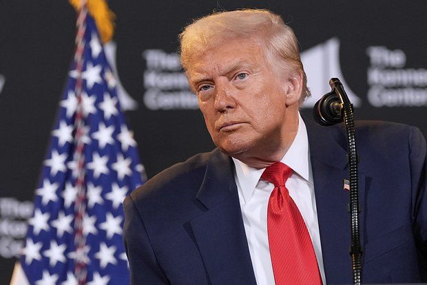 Трамп заявил, что хочет провести вторую встречу с участием Путина и Зеленского